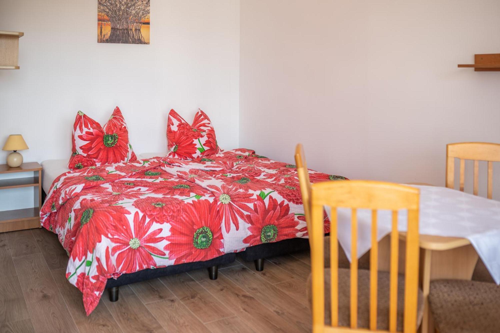 Cieply Zakatek Apartment Rewal Room photo